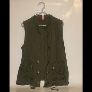 Guess vest